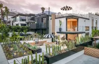 Süd Luxury Moonlight Beach Home - Beach