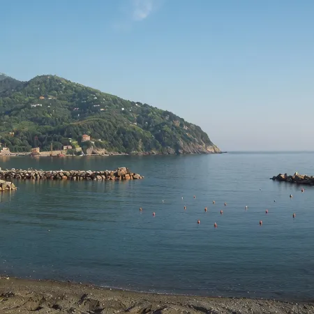 The house of Ambra, 100m. from beach, balconies-parking-wi-fi- A. C.- ascens