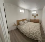 Joli Appartement Rénové de 55m2. Parking Gratuit - Apartments