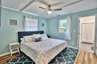 Pawleys Paradise! ~1/2 mile to the Beach. 3BR/3 Full BA. FREE Bikes included. - de charme