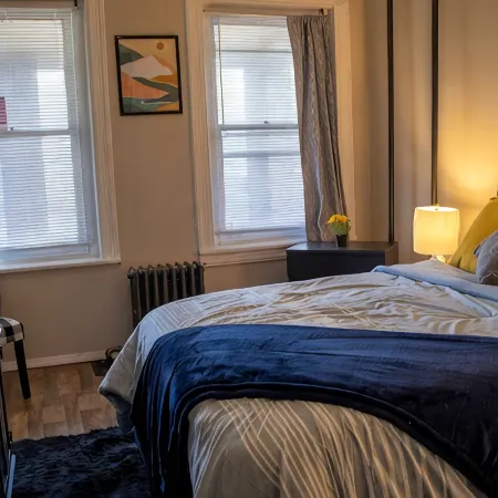 Beautiful 2 Bedroom Apt near PHL Airport/95