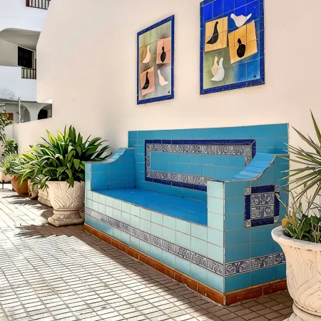 1 bdr apartment with heated pool, close to the beach, Complex Garden City