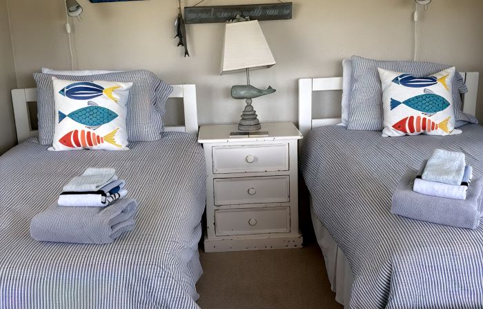 Pure Serenity at Harbour Sounds- open and airy.  A quick walk to the beach