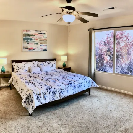 Work/Vacation Townhouse #1 - 3 bdrm / 2.5 bath Ensuite