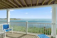 The Sparhawk Oceanfront Resort - Ocean View