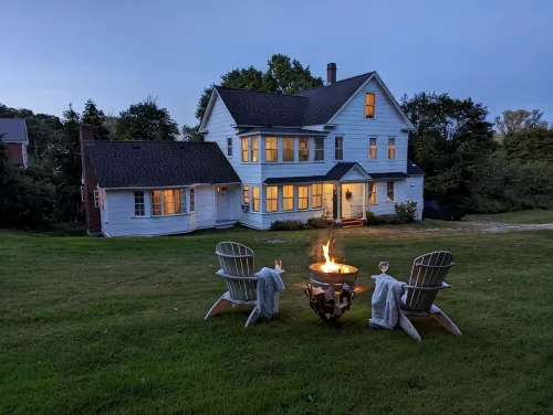 Enjoy comfortable elegance in this secluded grand home located in town - ブティック