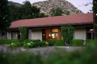 Riviera Oaks Resort by Coolvacay - Pools