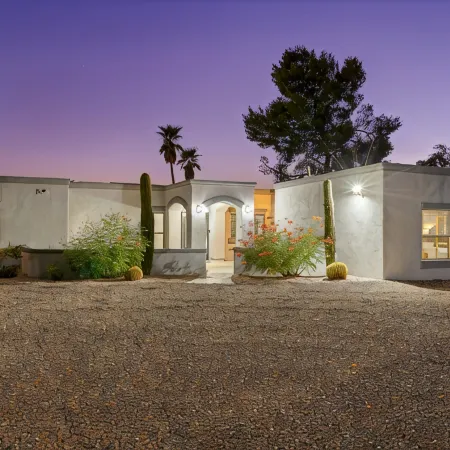 Catalina Foothills/ heated Pool/Guesthouse/sleeps 16