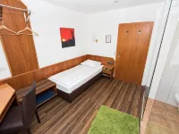 Hotel am Friedensplatz Hotels near Stuttgart Opera
