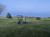 Country Living Custom Built Log Home with Hot Tub and Sauna - 4-Star