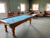 Cozy Two Bedroom Cabin Mountain Getaway! - Chalets