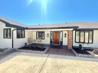 Fully remodeled lake house with gorgeous views of Bull Shoals Lake! - de charme