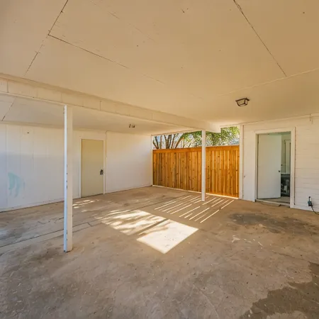Welcome to Twin Oaks Oasis