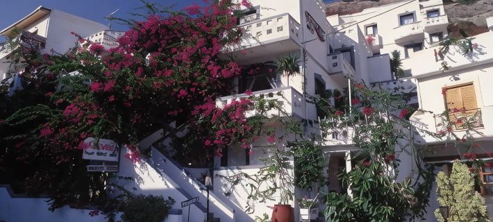Fevro Hotel Hotels in Lampi