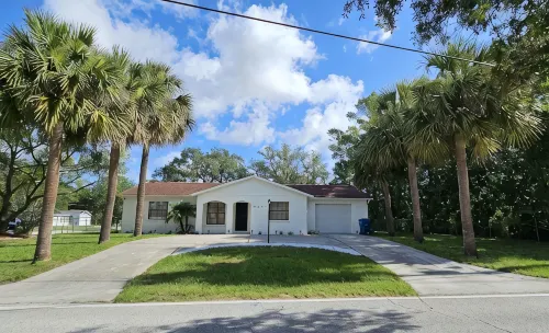 Adventure Coast Oasis - Heated Pool, Fenced Yard - 3-Star
