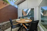 The Polygon, Park Circle, Pet Friendly - Homestays
