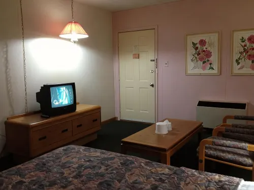 Oasis Motel by the Falls - Airport Shuttle