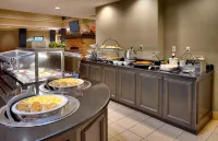 Staybridge Suites PEORIA-DOWNTOWN by IHG - Frühstück