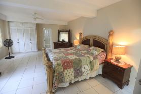 Spacious One Bedroom Apartment in Palmiste