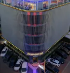 論壇套房飯店 - 停車場
