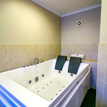 Aotea Motor Lodge