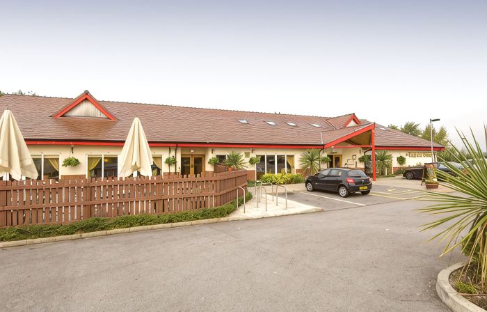 Premier Inn Oldham Central