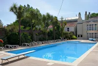Grange Lodge Hotel - ที่มีบาร์