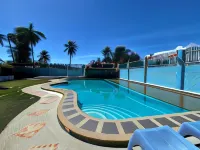 Argao Seabreeze Hotel Powered by Cocotel - สระว่ายน้ำส่วนตัว