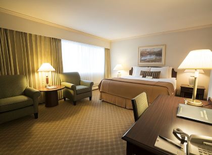 Royal Scot Hotel & Suites