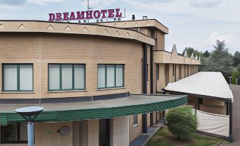 Dreamhotel