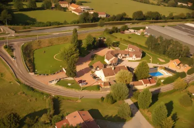 Delfotel Hôtels à proximité de : E.Leclerc PARAY LE MONIAL