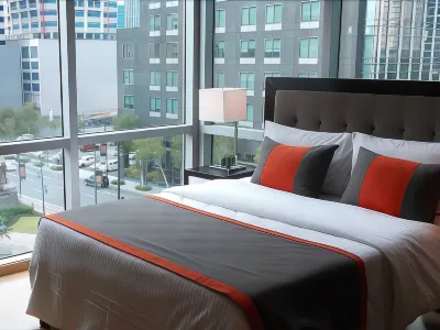 Avant Serviced Suites - Personal Concierge Các khách sạn gần Royal Palm Residences