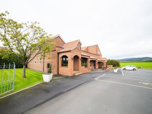 OYO White Horse Lodge Hotel, East Thirsk