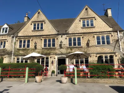Old Fleece Apartments Hotels in Rodborough
