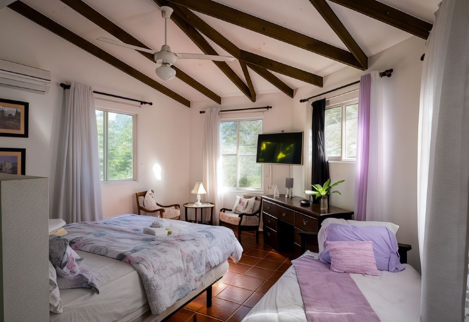 Hotel Santo Cerro Natural Park - Housity