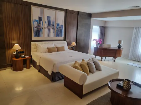 Crystal Kuta Hotel