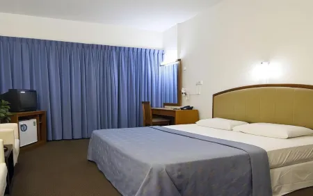 Hotel Supreme