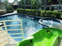 BJ. Perdana Hotel & Resorts Hotel di Bugulkidul