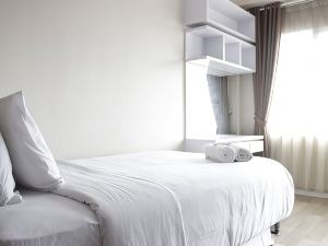 Nice View Studio Apartment at Harvard Jatinangor Near Ipdn