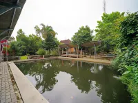 Homestay Estuwening Griya Penginapan & Aula Hotel di Turi