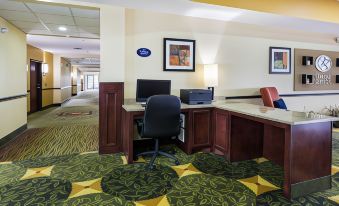 Days Inn & Suites by Wyndham Houston / West Energy Corridor