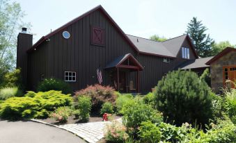 Saint Huberts Lodge - Housity