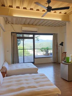 Sanyi Happiness Bed and Breakfasts