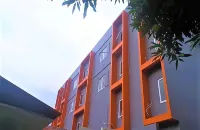 Giant Kost Hotels in Kelapa Dua