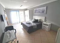 Stay at Home Airport Lodge Hotels near Citra Road Complex