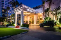 Beverly Hills Plaza Hotel & Spa Hôtels à : Los Angeles