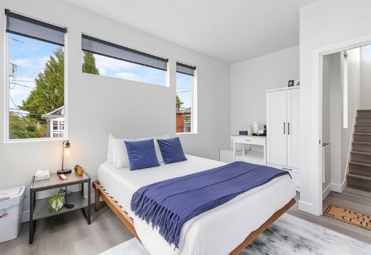 Dragonstone Sweet Suite