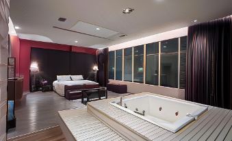 Moonlight Motel
