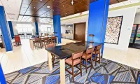 Holiday Inn Express & Suites Perryville I-55 by IHG