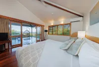 Thala Beach Nature Reserve Hotels in Oak Beach